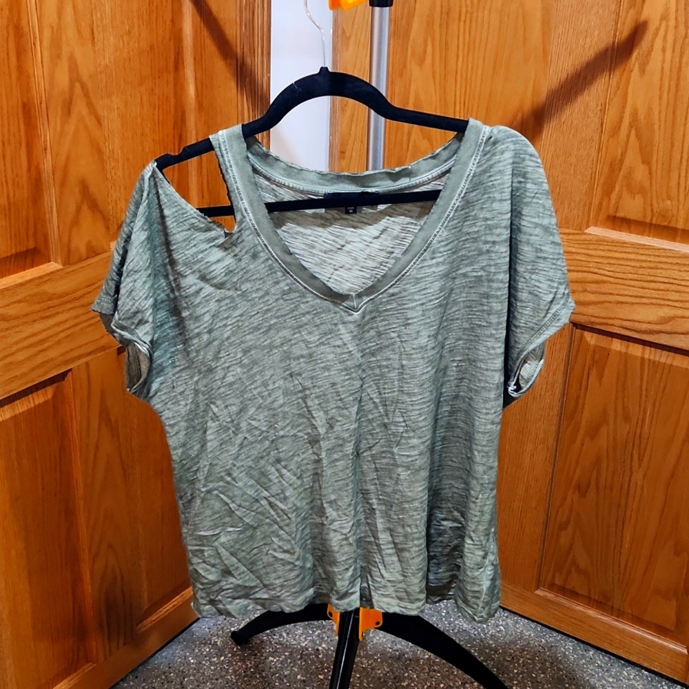 Sanctuary Cut Out Sleeve Tee